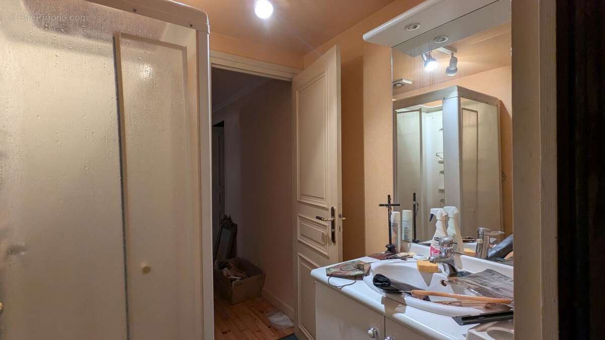 Maison à SAINT-REMY-SUR-DUROLLE