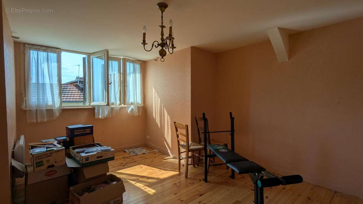 Maison à SAINT-REMY-SUR-DUROLLE