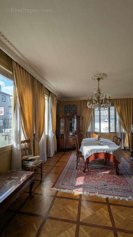 Maison à SAINT-REMY-SUR-DUROLLE