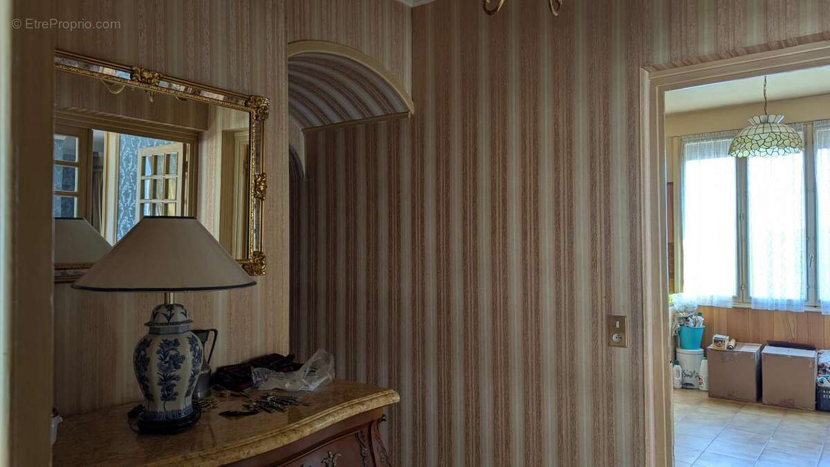 Maison à SAINT-REMY-SUR-DUROLLE