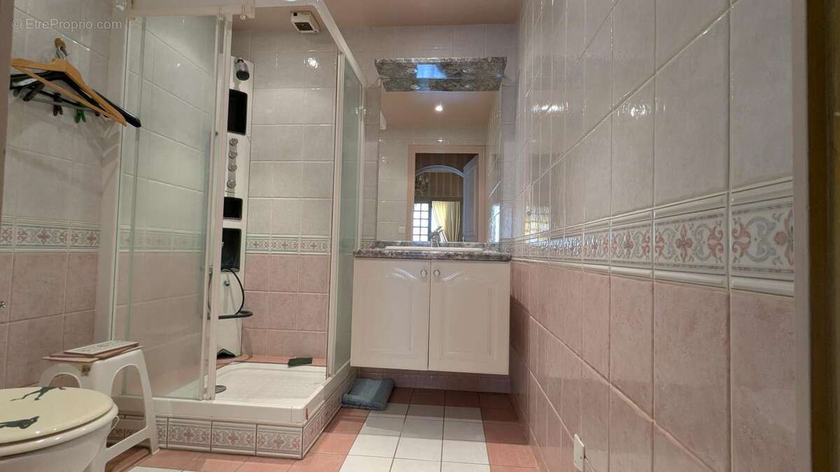 Maison à SAINT-REMY-SUR-DUROLLE