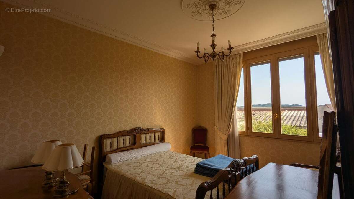 Maison à SAINT-REMY-SUR-DUROLLE