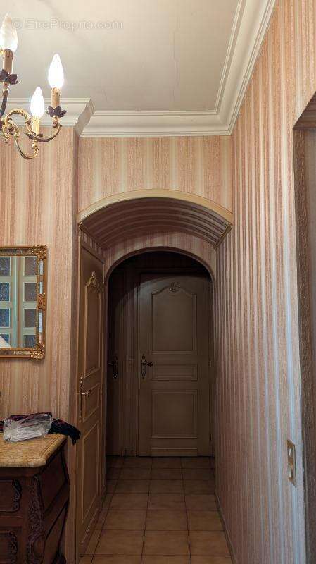 Maison à SAINT-REMY-SUR-DUROLLE