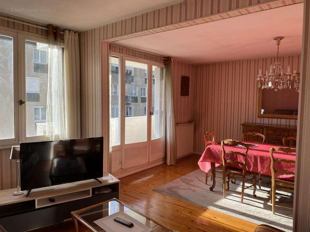 Appartement à FIRMINY