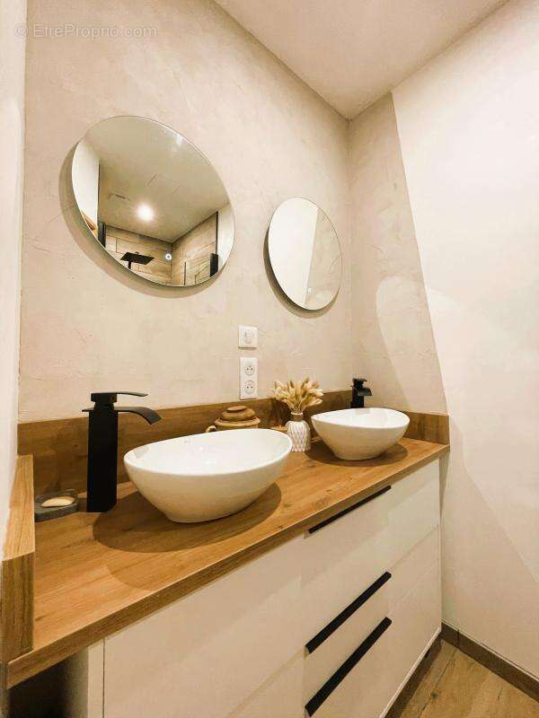 Appartement à LE PETIT-BORNAND-LES-GLIERES