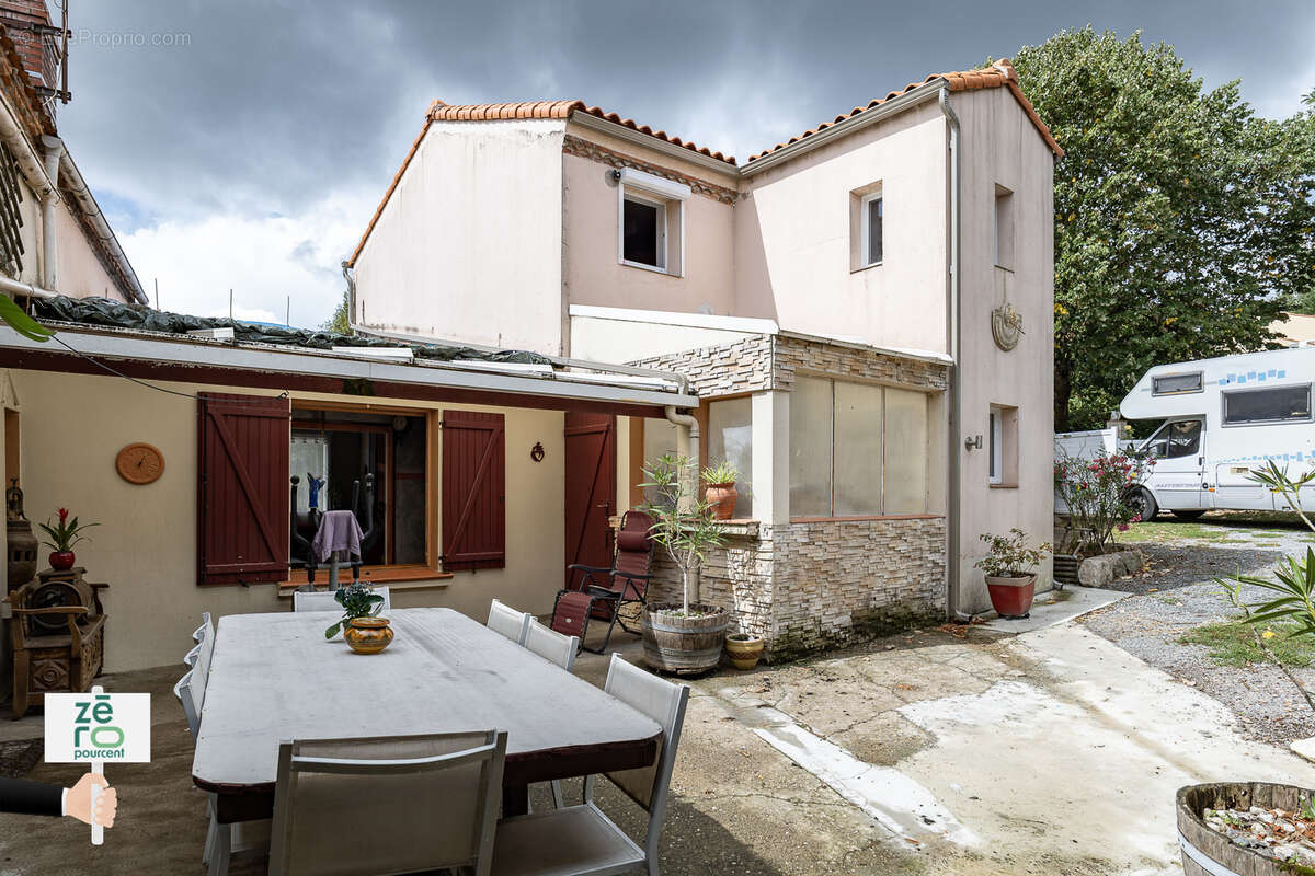 Maison à SAINT-ETIENNE-DU-BOIS