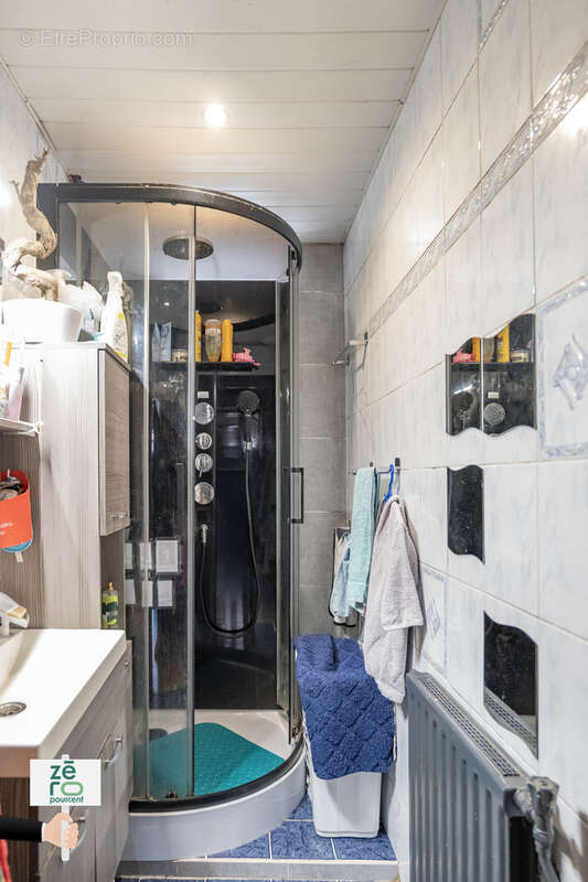 Maison à SAINT-ETIENNE-DU-BOIS