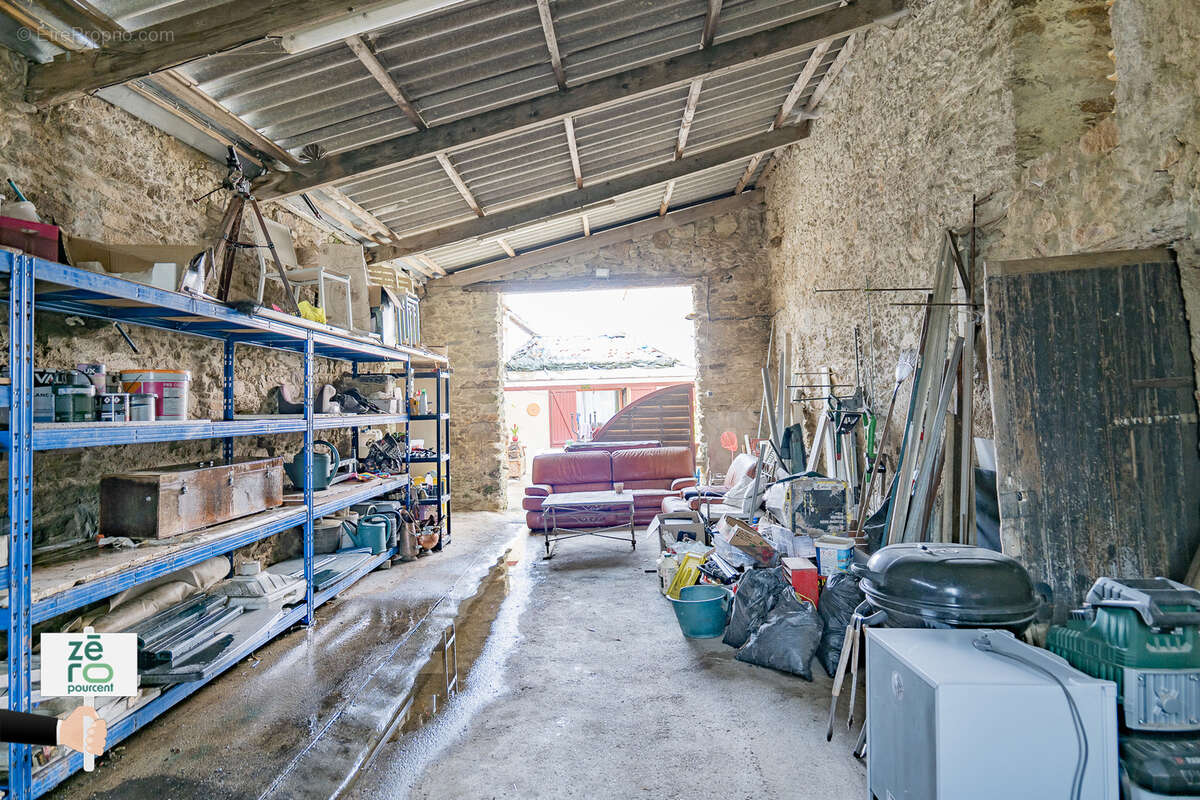 Maison à SAINT-ETIENNE-DU-BOIS