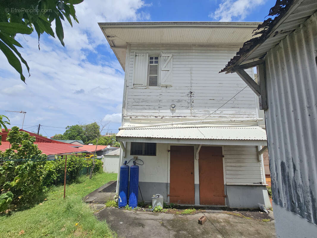 Maison à FORT-DE-FRANCE