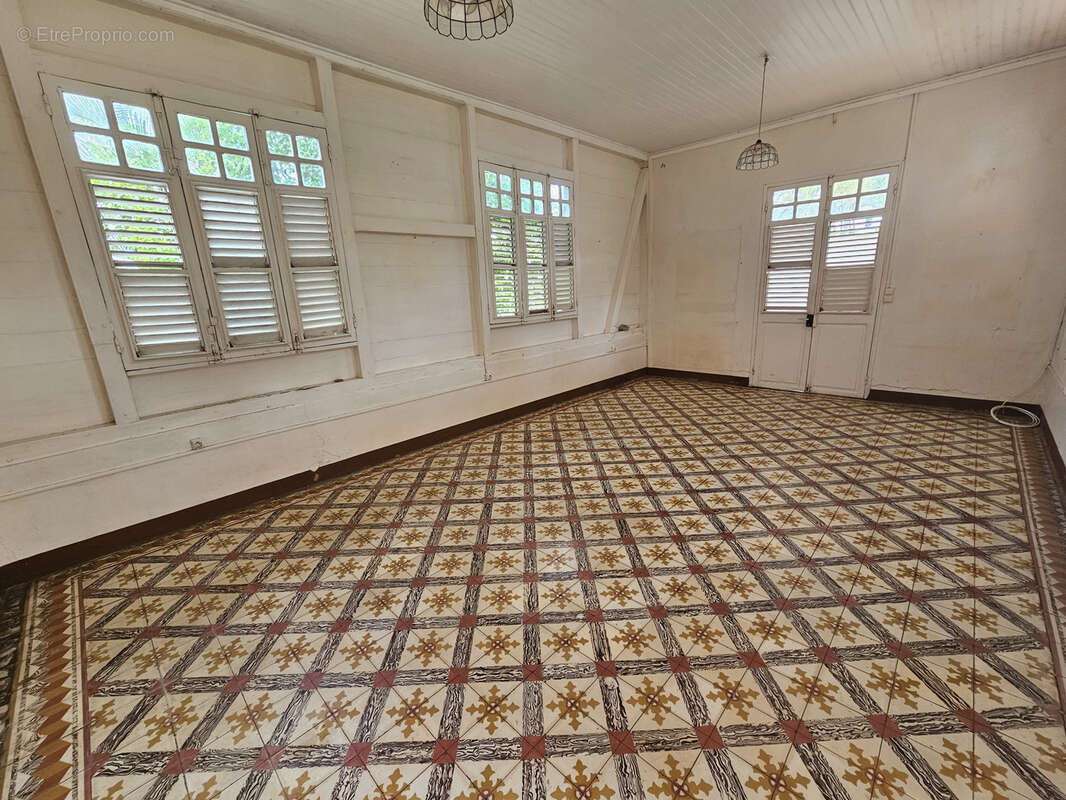 Maison à FORT-DE-FRANCE