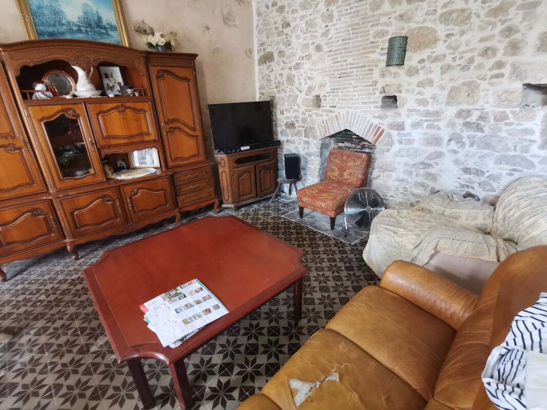 Maison à BAZOGES-EN-PAILLERS