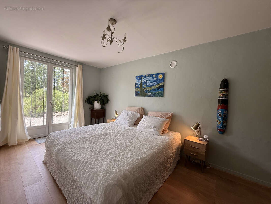 Maison à SAINT-EUTROPE-DE-BORN