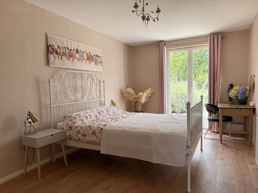 Maison à SAINT-EUTROPE-DE-BORN