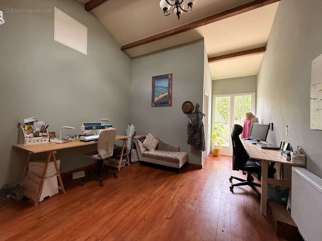 Maison à SAINT-EUTROPE-DE-BORN