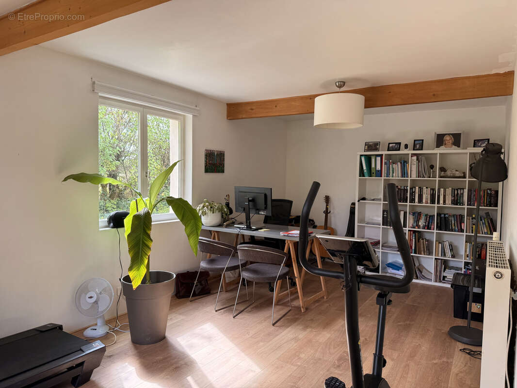 Maison à SAINT-EUTROPE-DE-BORN