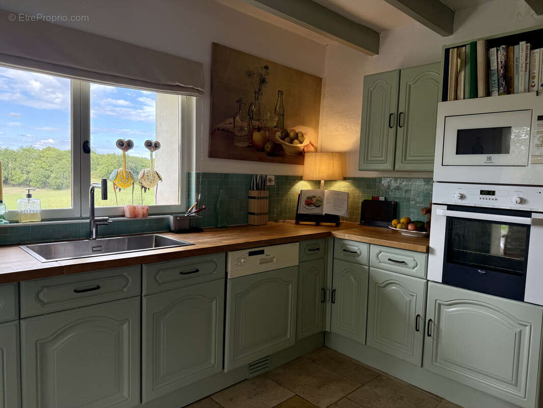 Maison à SAINT-EUTROPE-DE-BORN