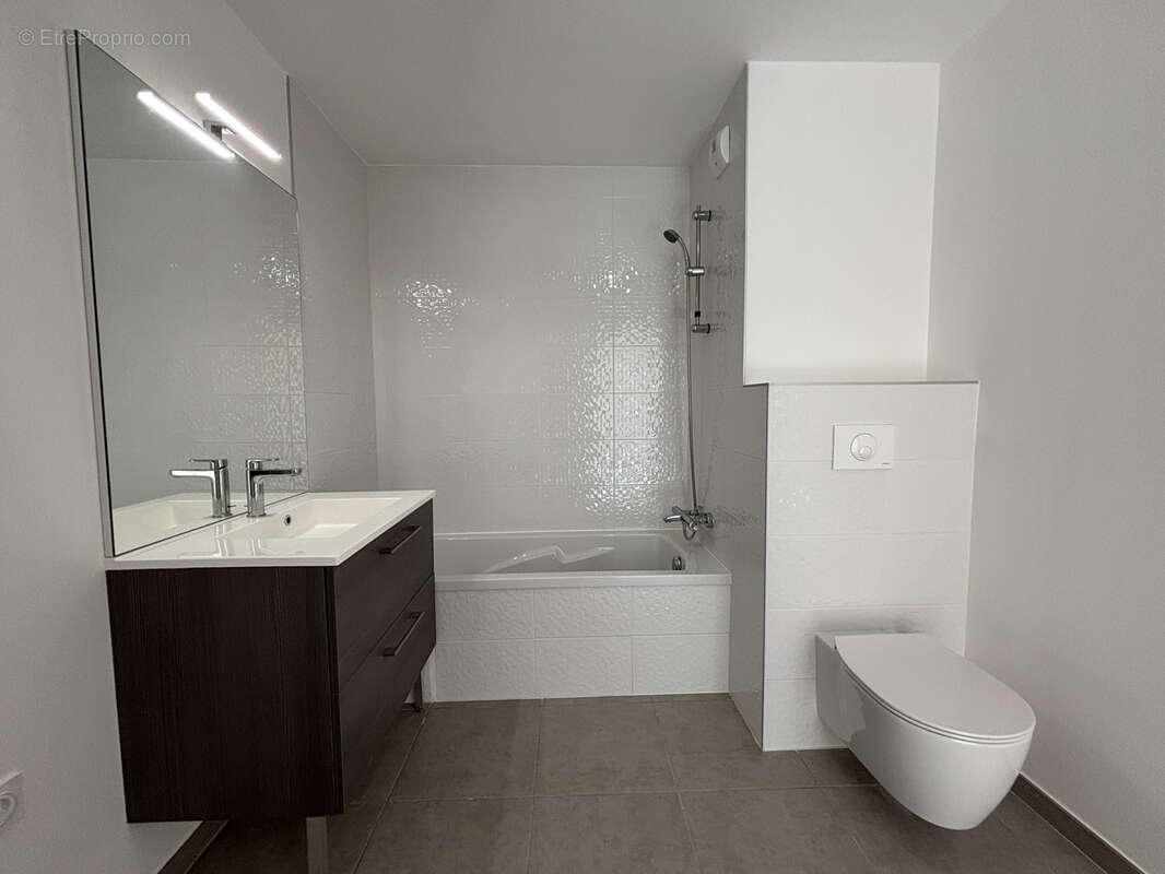 Appartement à SAINT-PIERRE-EN-FAUCIGNY