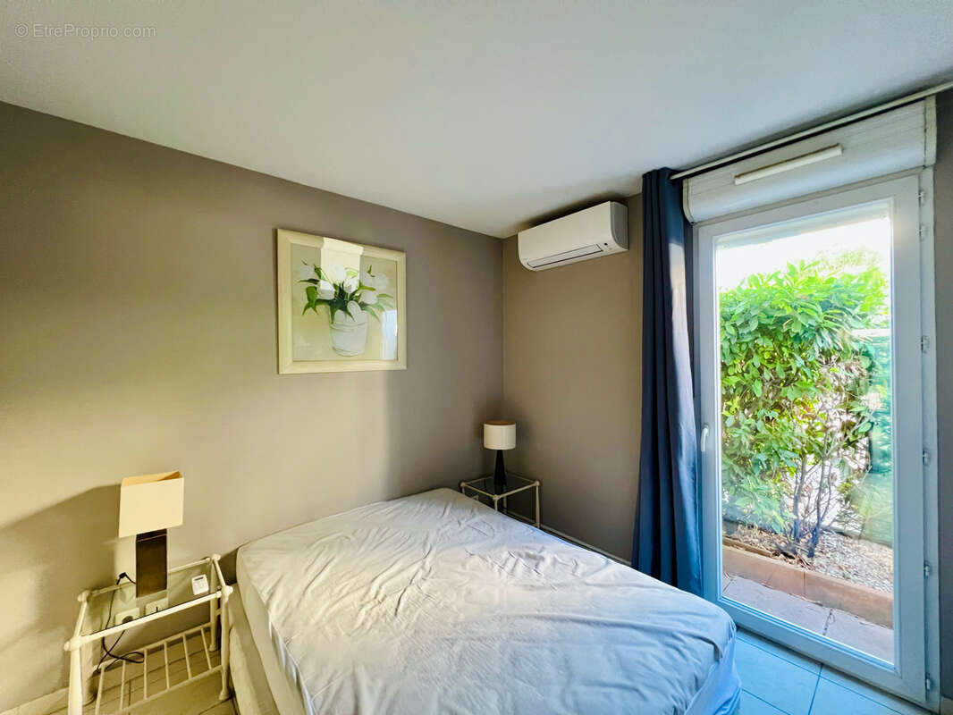 Appartement à SAINT-LAURENT-DU-VAR