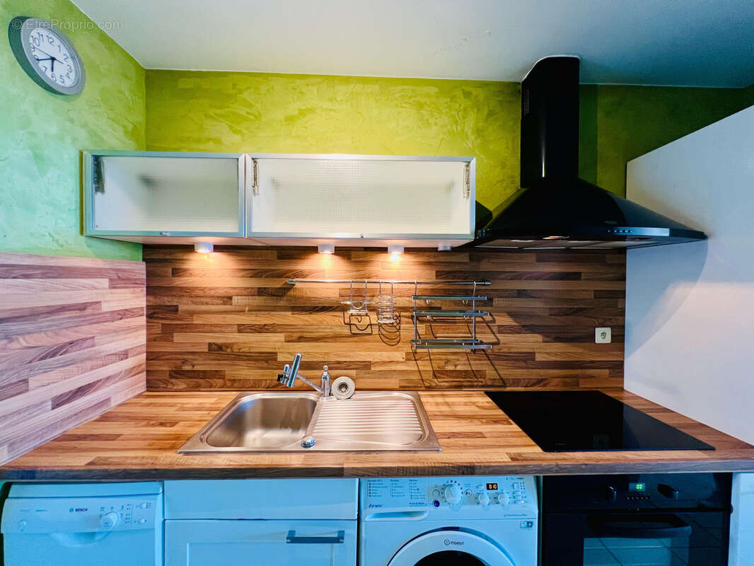 Appartement à SAINT-LAURENT-DU-VAR