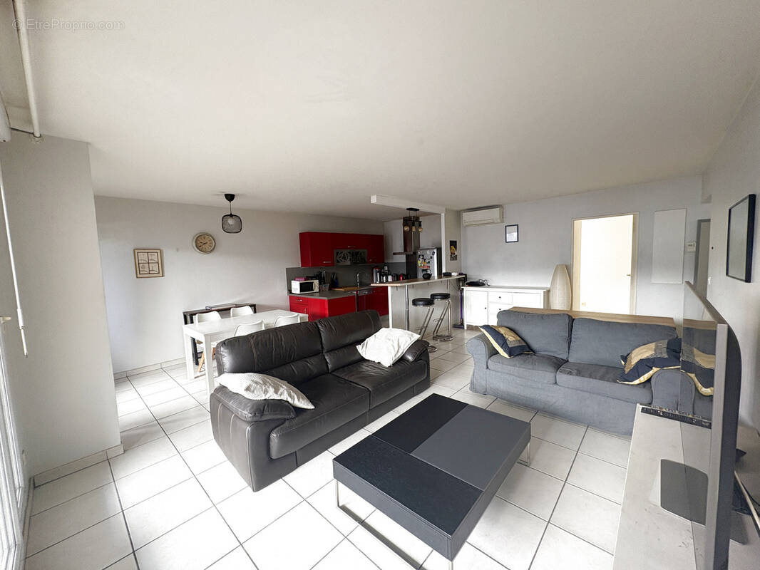 Appartement à MARSEILLE-5E
