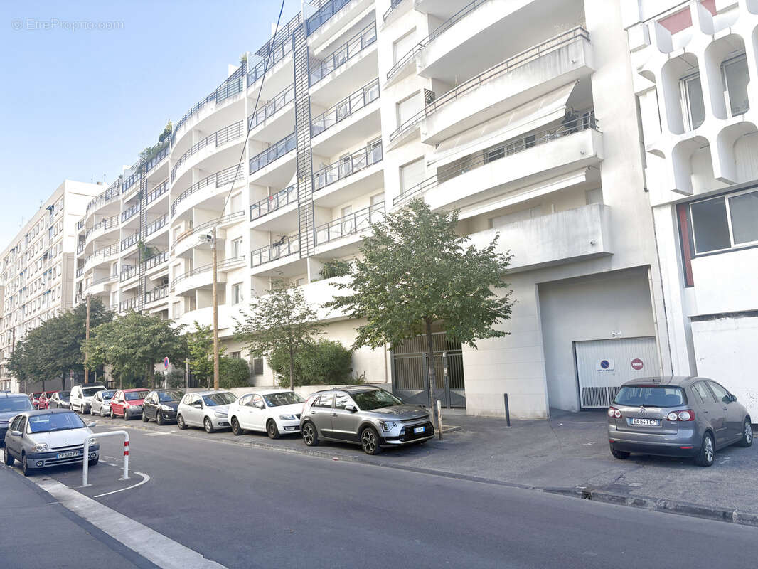 Appartement à MARSEILLE-5E