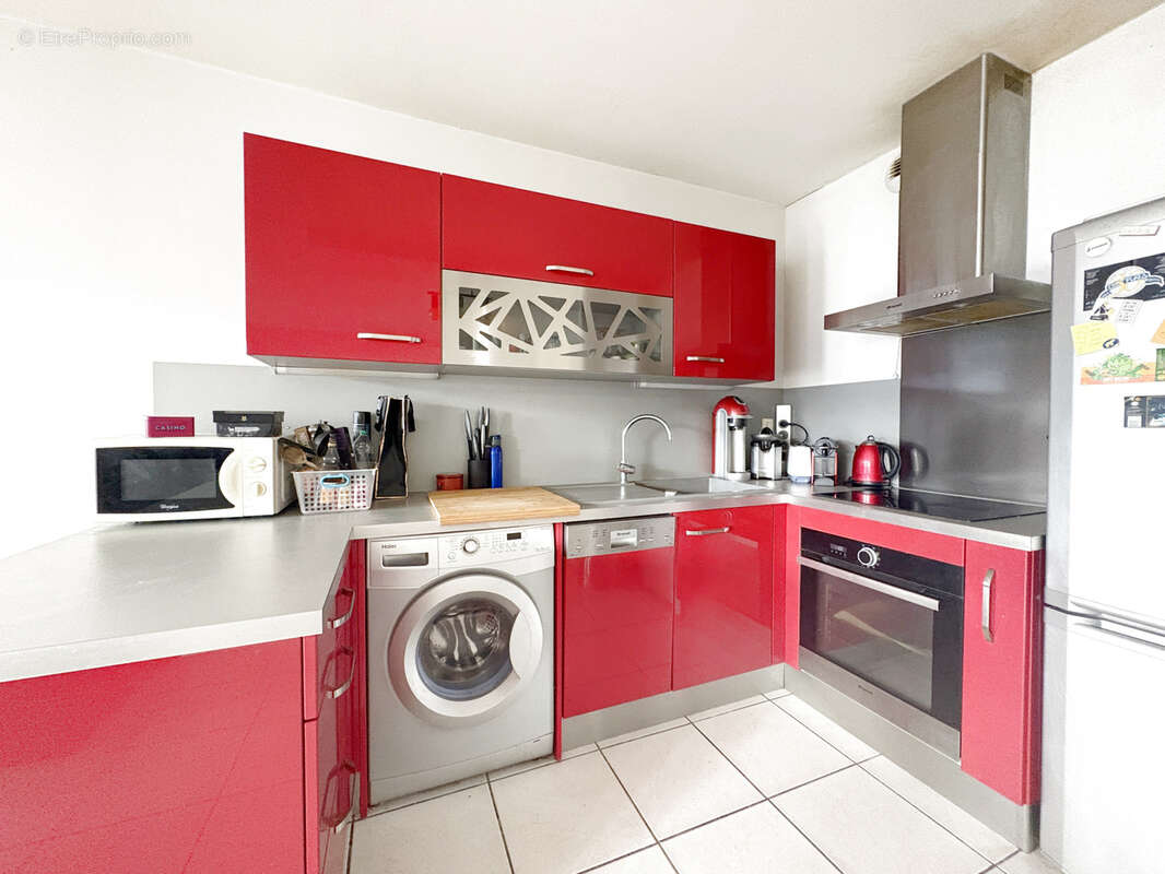Appartement à MARSEILLE-5E