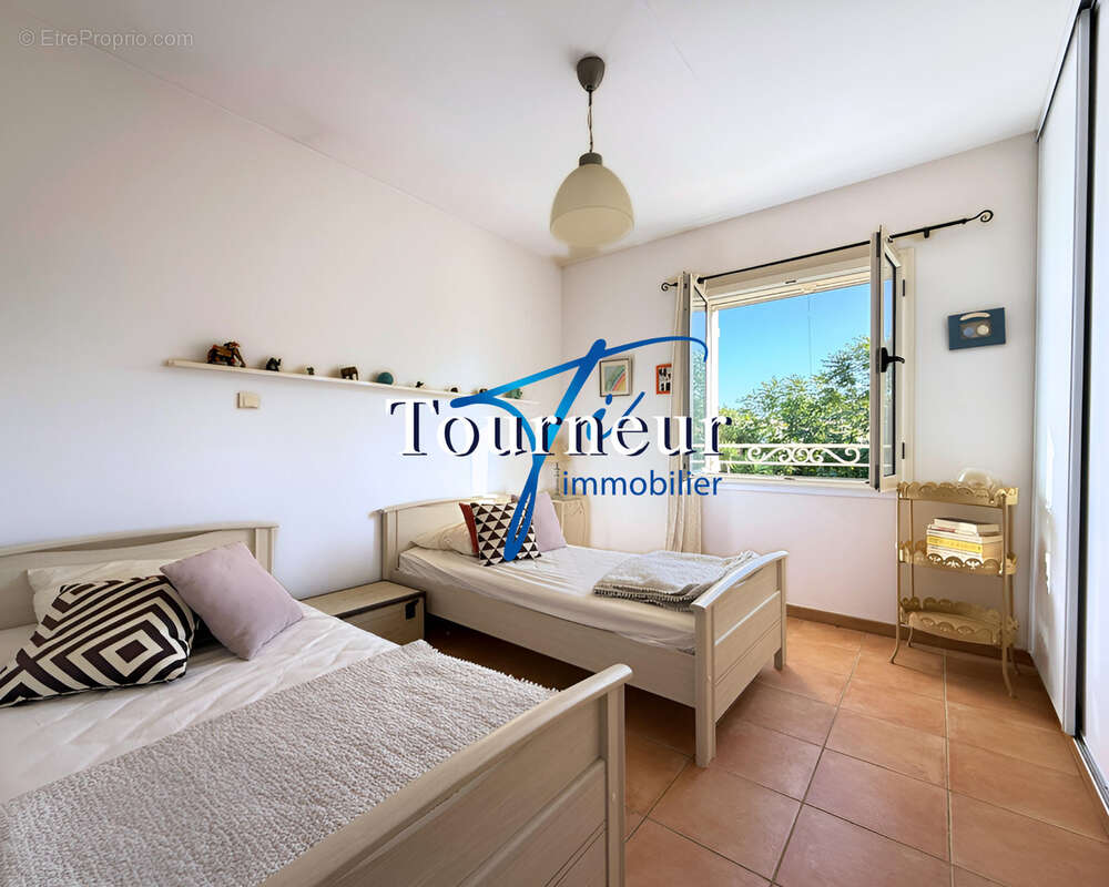 Maison à SIX-FOURS-LES-PLAGES