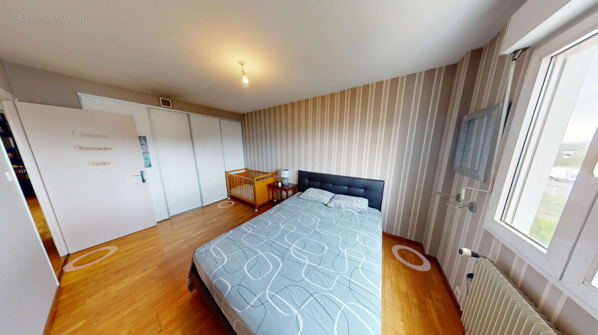 Commerce à LUC-LA-PRIMAUBE