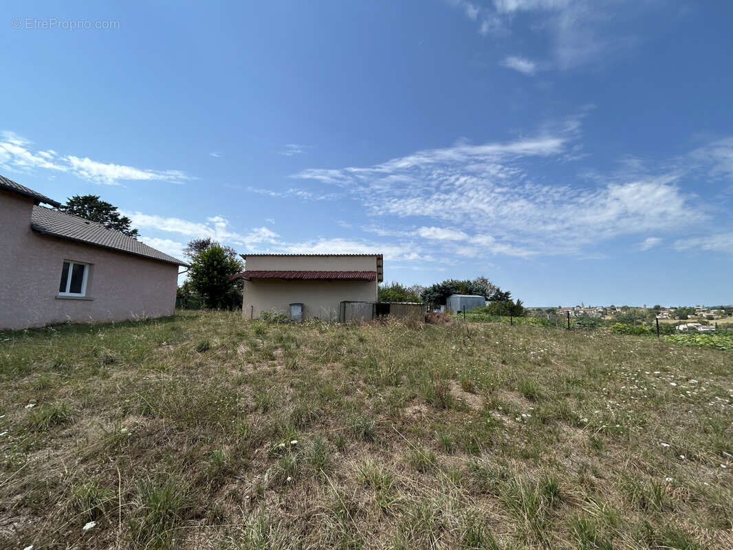 Maison à MIRANDOL-BOURGNOUNAC