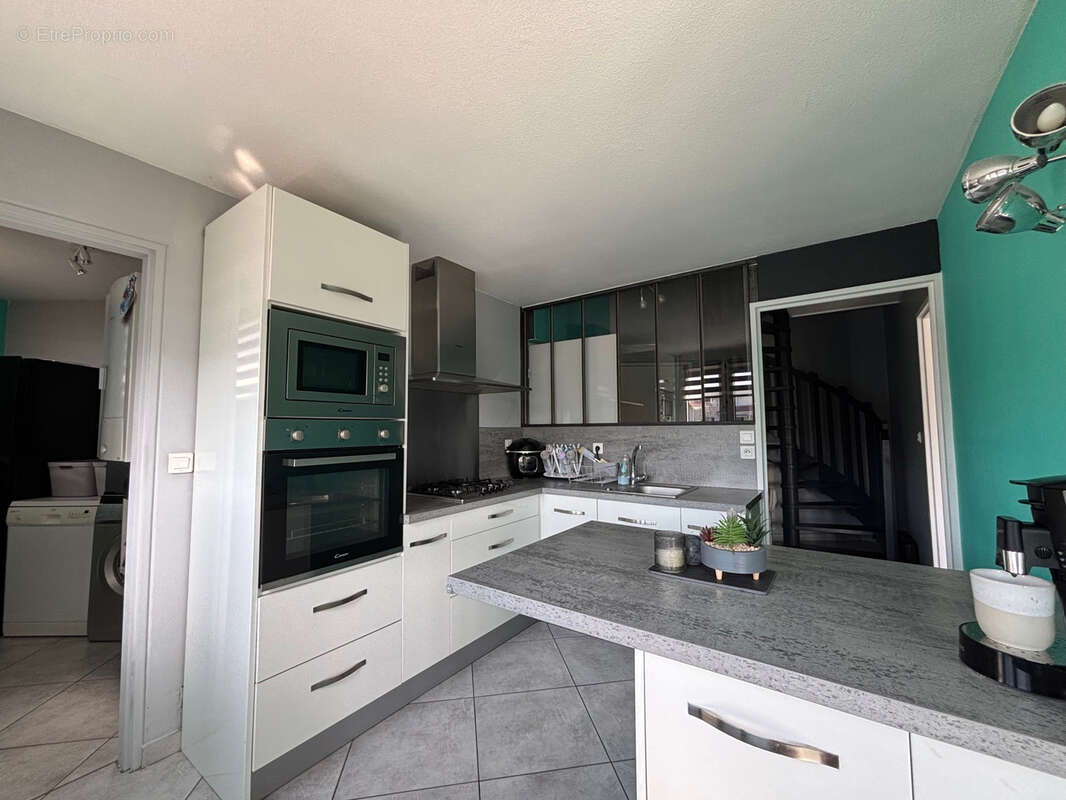 Appartement à FRAISSES