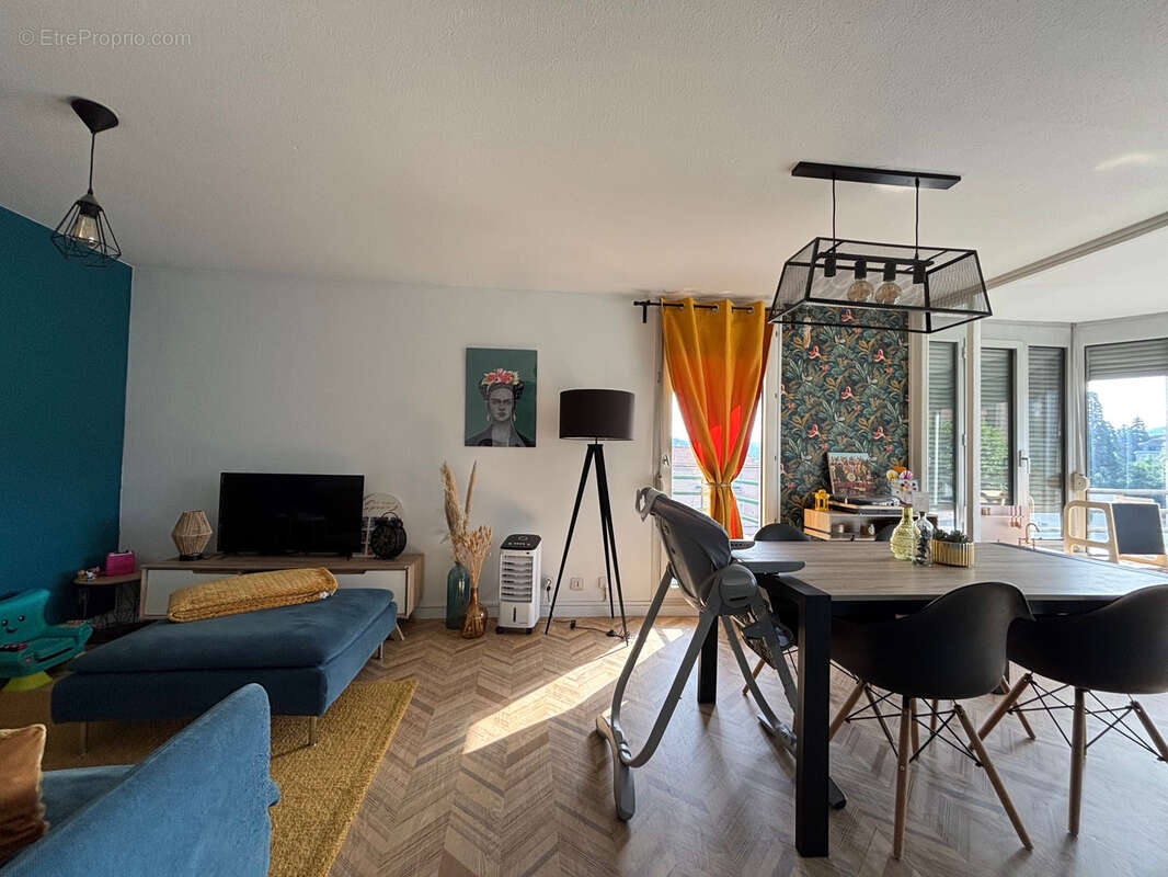 Appartement à FRAISSES