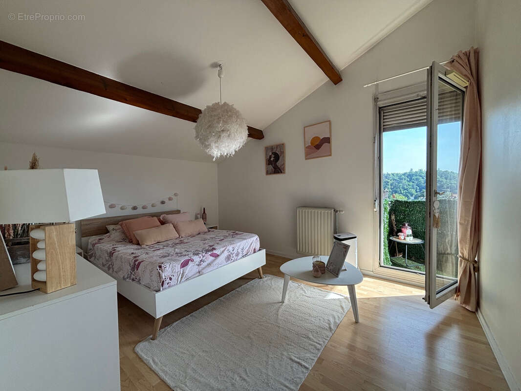 Appartement à FRAISSES