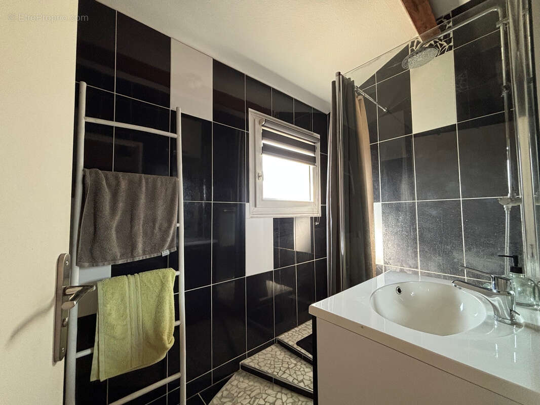 Appartement à FRAISSES