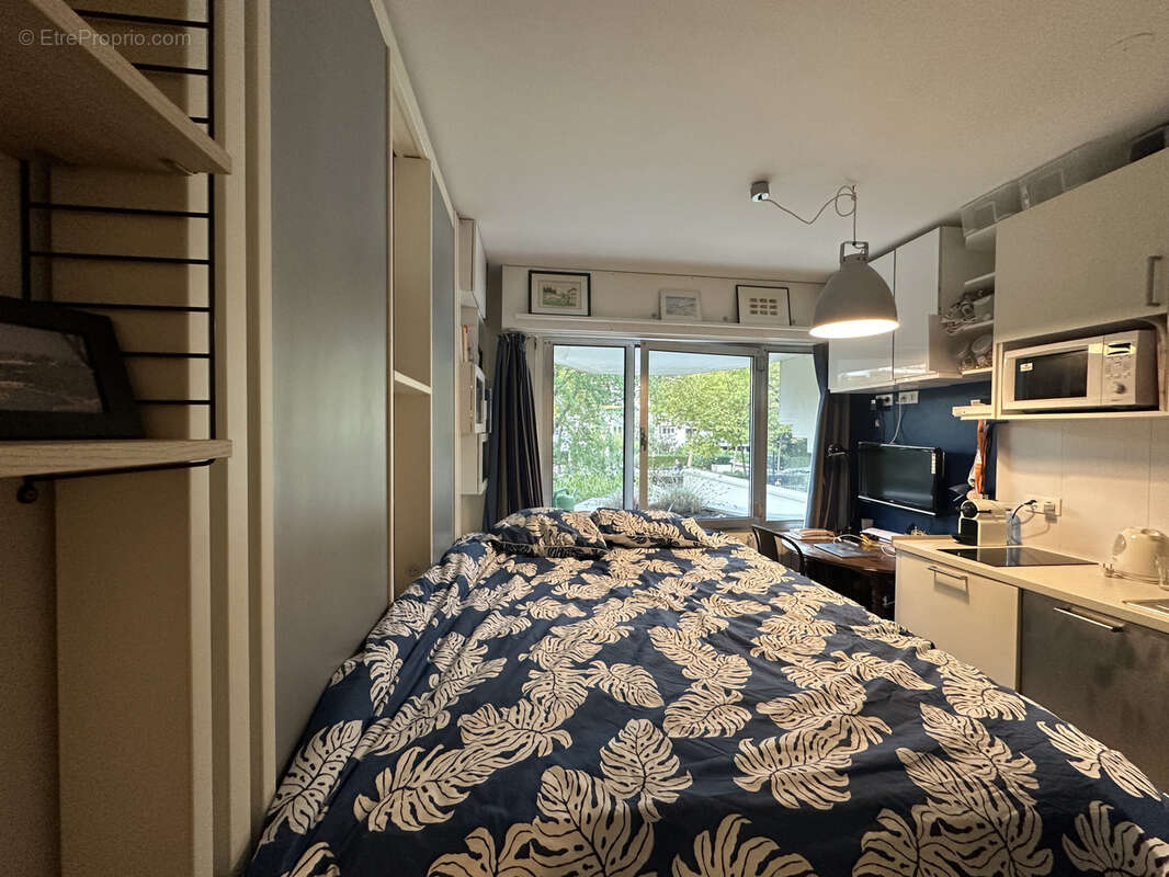 Appartement à NEUILLY-SUR-SEINE