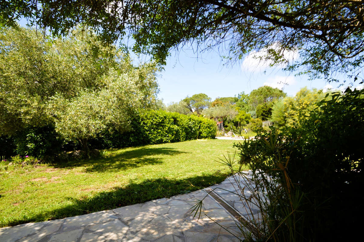 Maison à SAINT-RAPHAEL