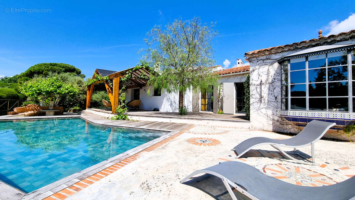 Maison à SAINT-RAPHAEL