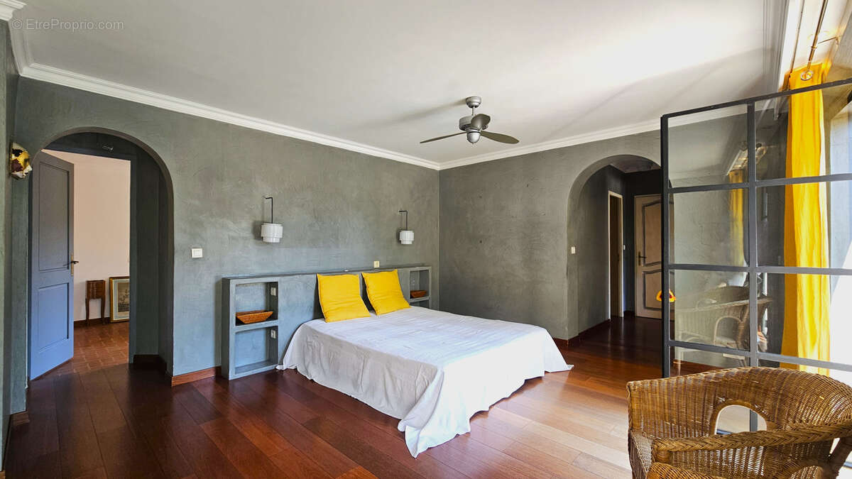 Maison à SAINT-RAPHAEL