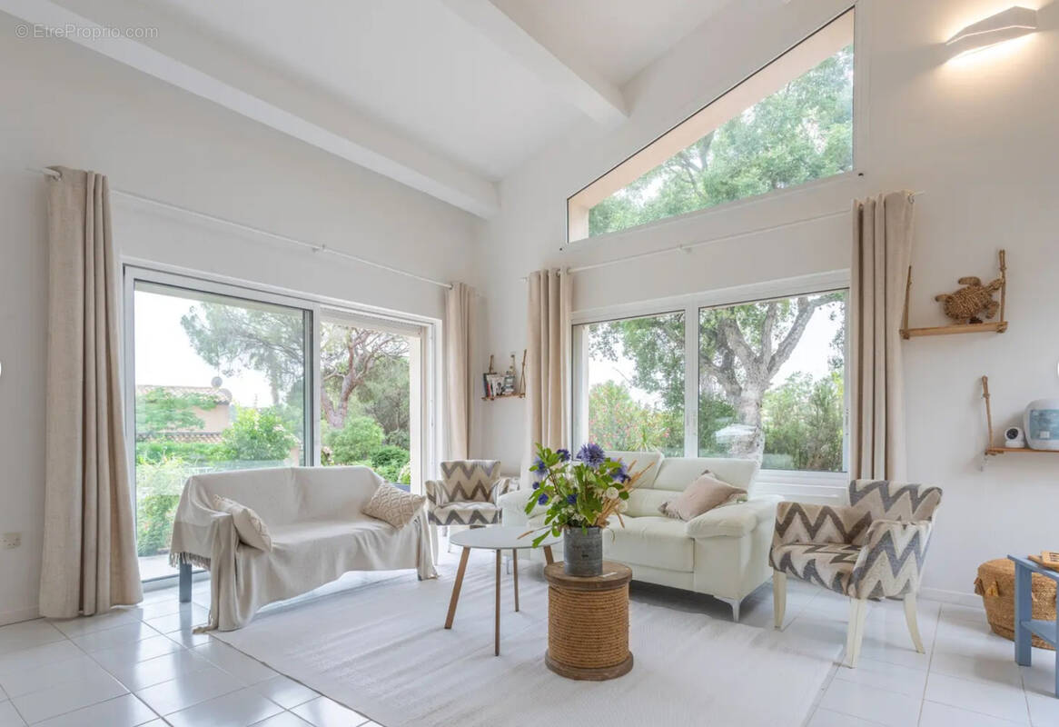 Maison à SAINT-RAPHAEL