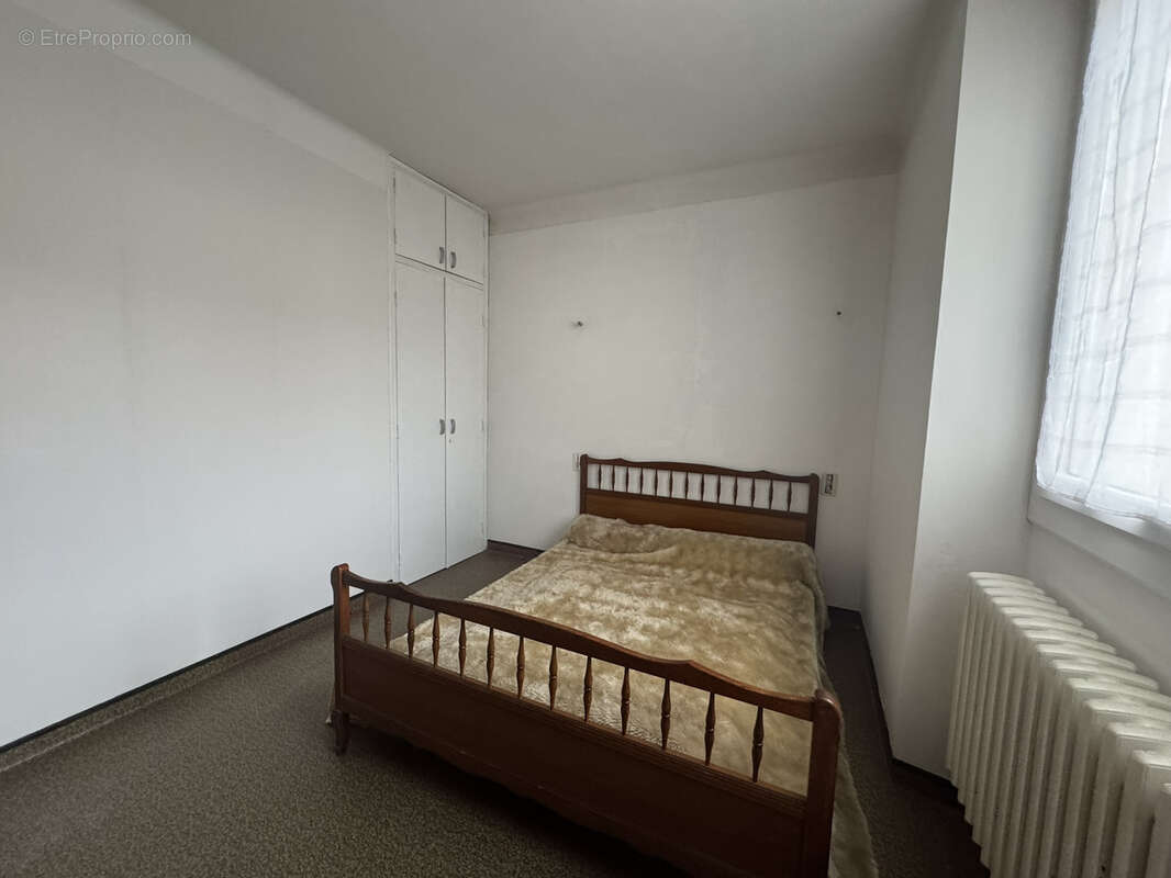 Maison à LUC-LA-PRIMAUBE