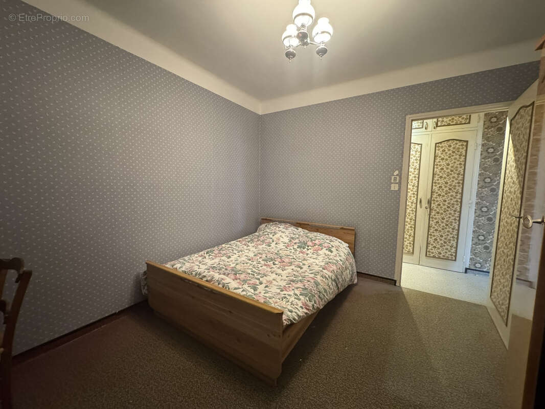 Maison à LUC-LA-PRIMAUBE