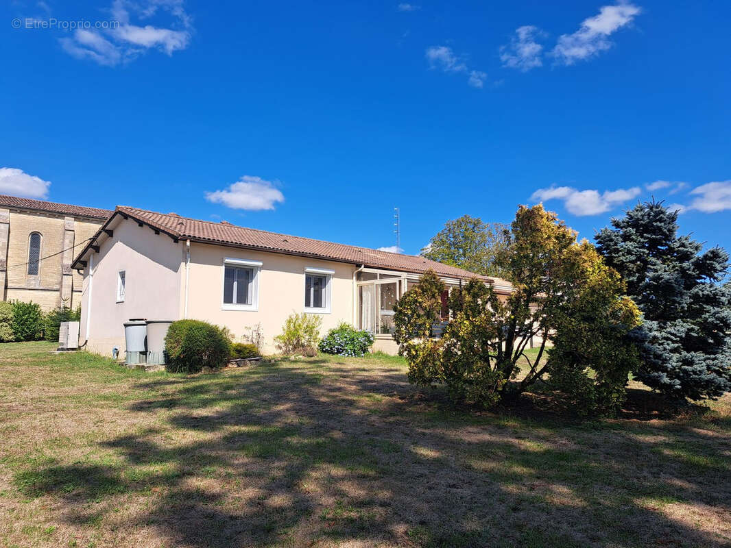 Maison à SAINT-MACAIRE