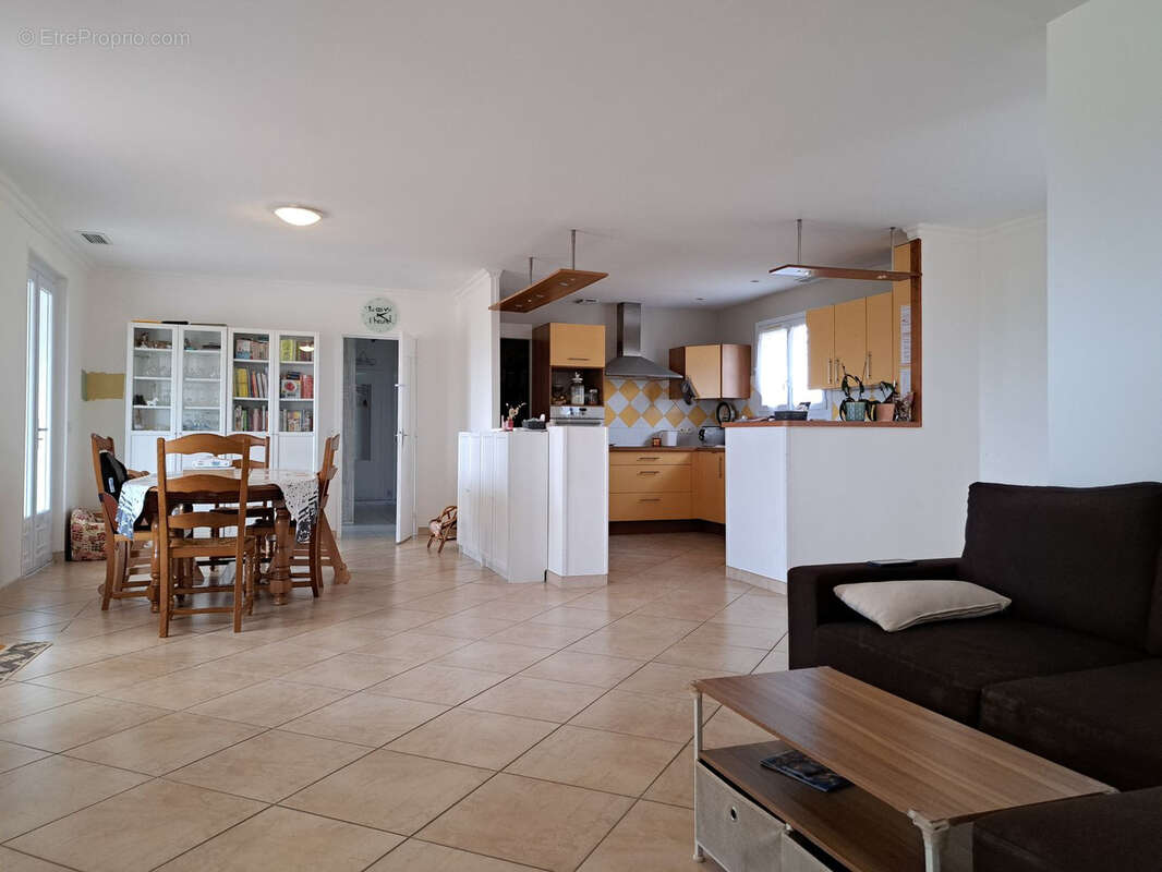 Maison à SAINT-MACAIRE