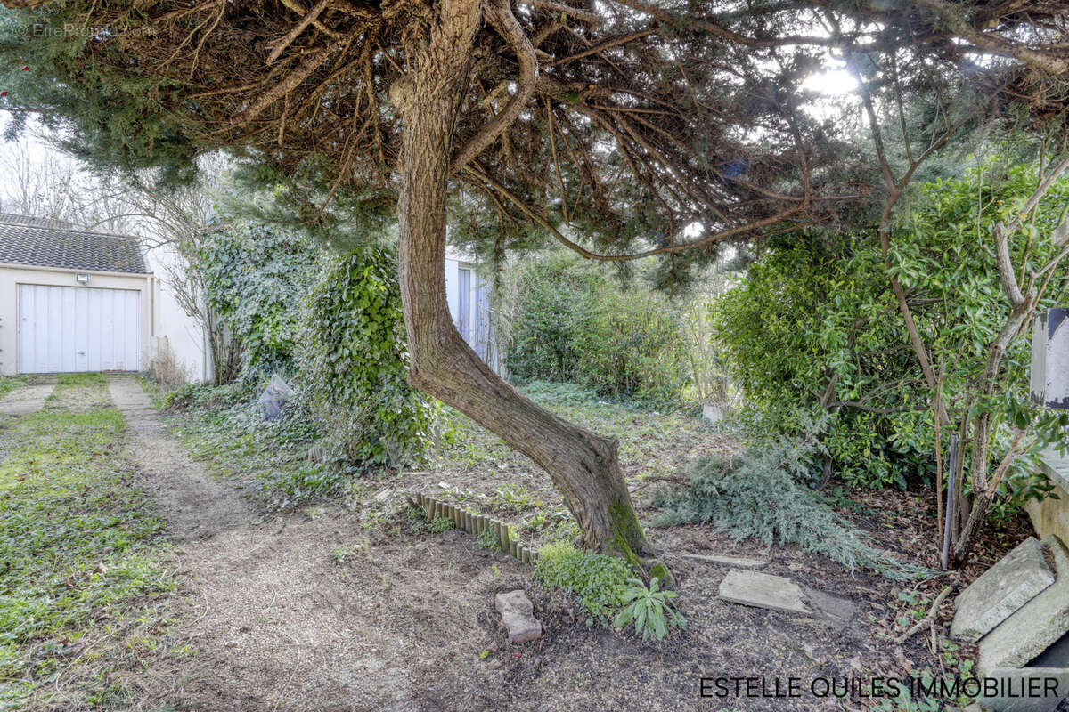 Maison à MAGNY-LES-HAMEAUX