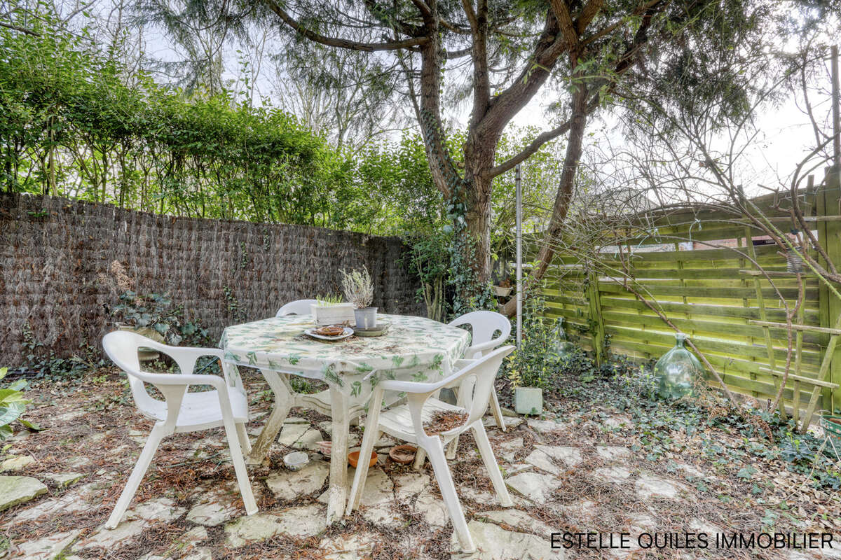 Maison à MAGNY-LES-HAMEAUX