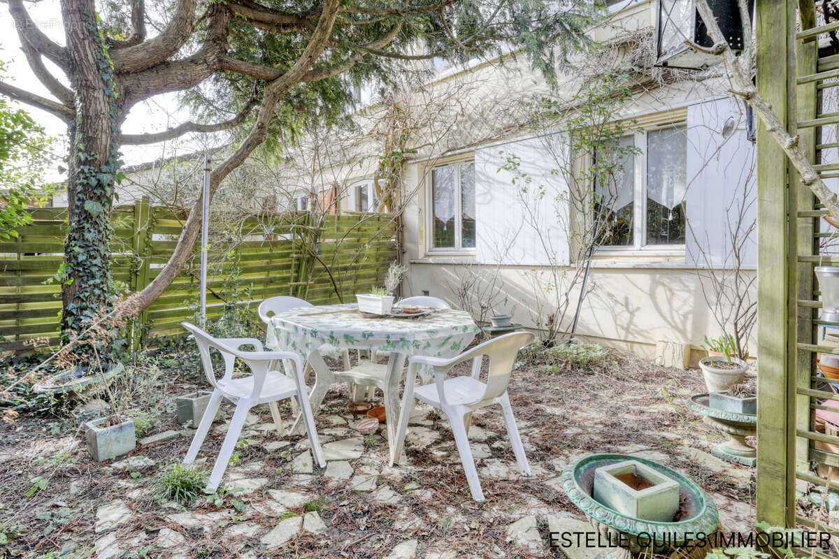 Maison à MAGNY-LES-HAMEAUX