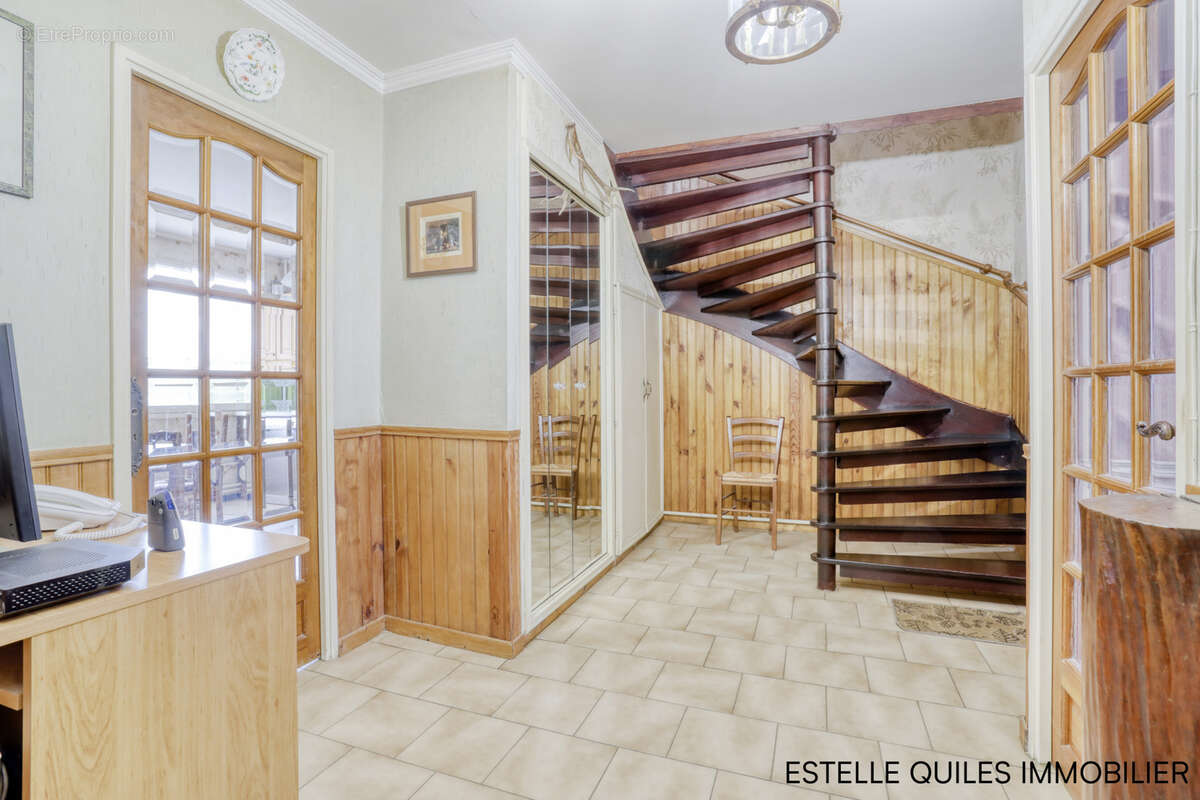 Maison à MAGNY-LES-HAMEAUX