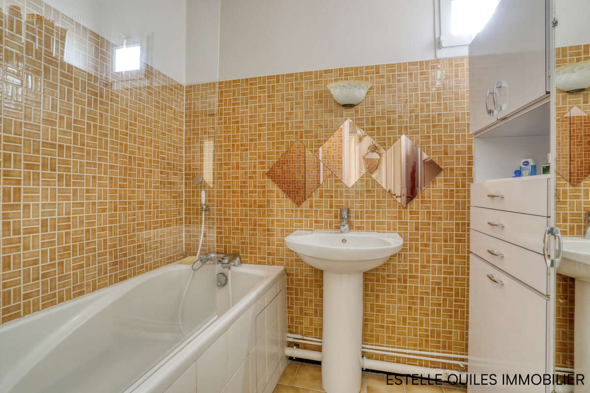 Maison à MAGNY-LES-HAMEAUX