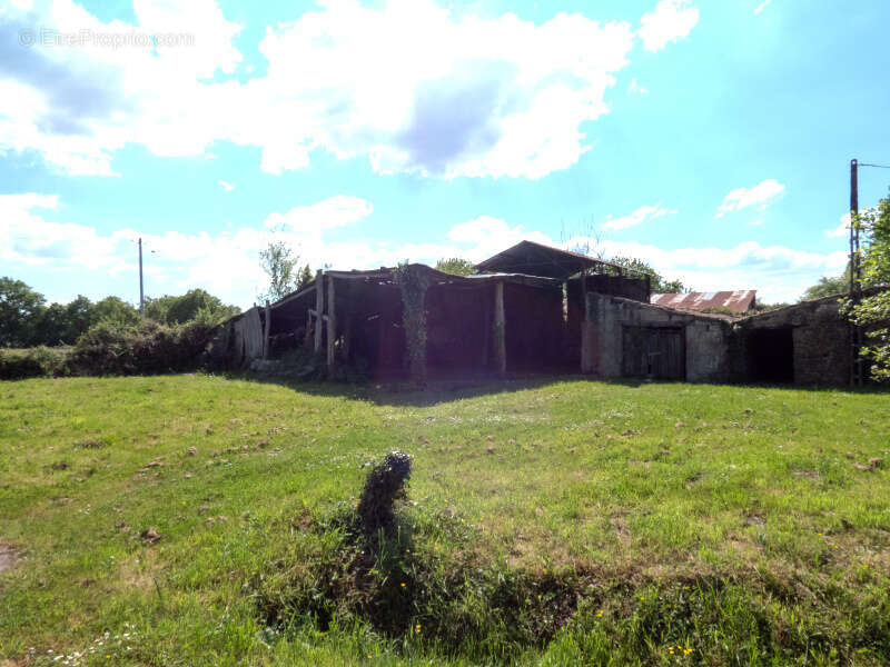 Maison à SAINT-VINCENT-SUR-GRAON