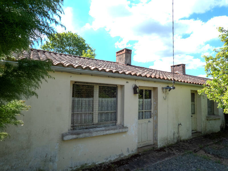 Maison à SAINT-VINCENT-SUR-GRAON