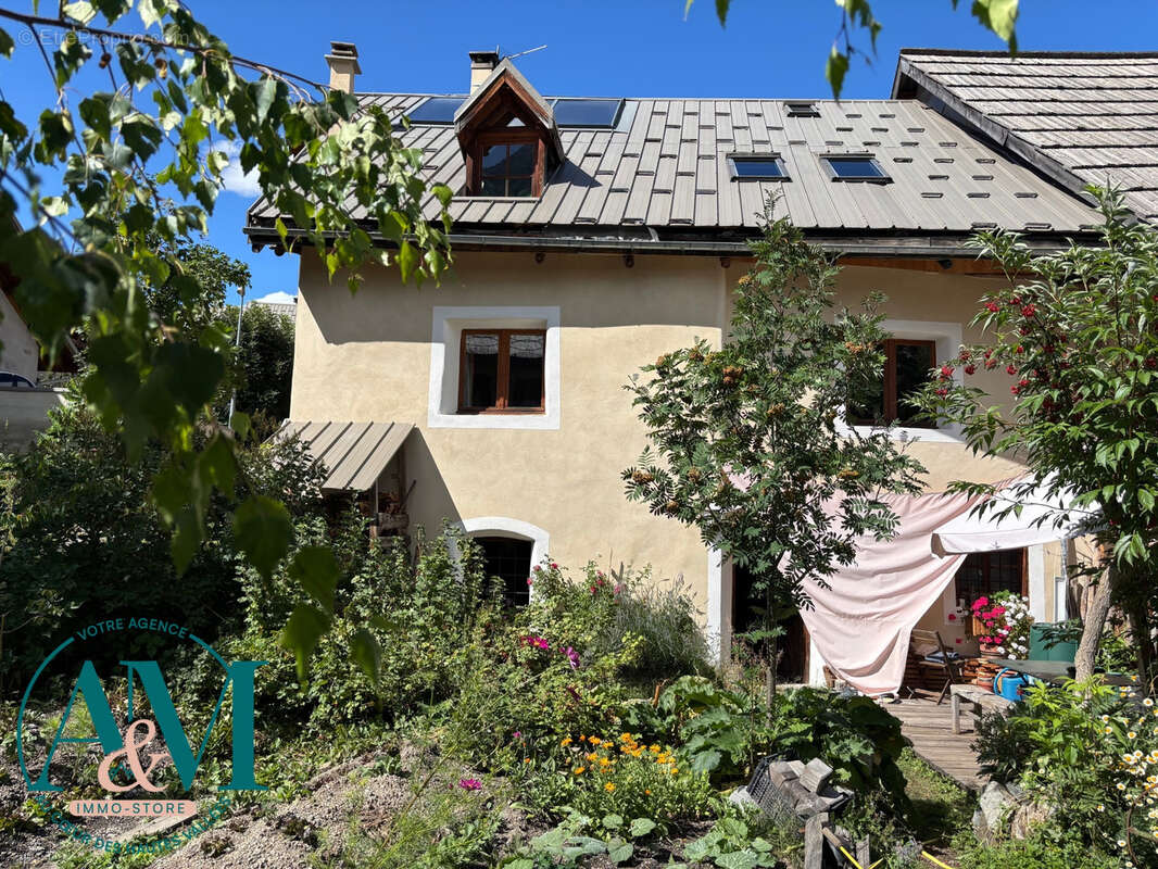 Maison à LE MONETIER-LES-BAINS
